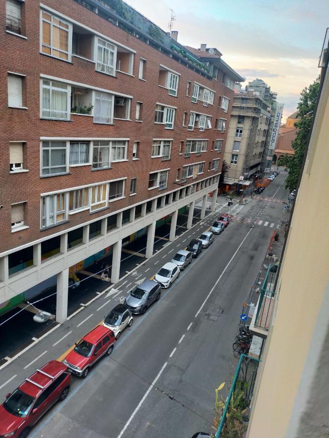 B & B Via Borgo Di San Pietro Bologna Buitenkant foto
