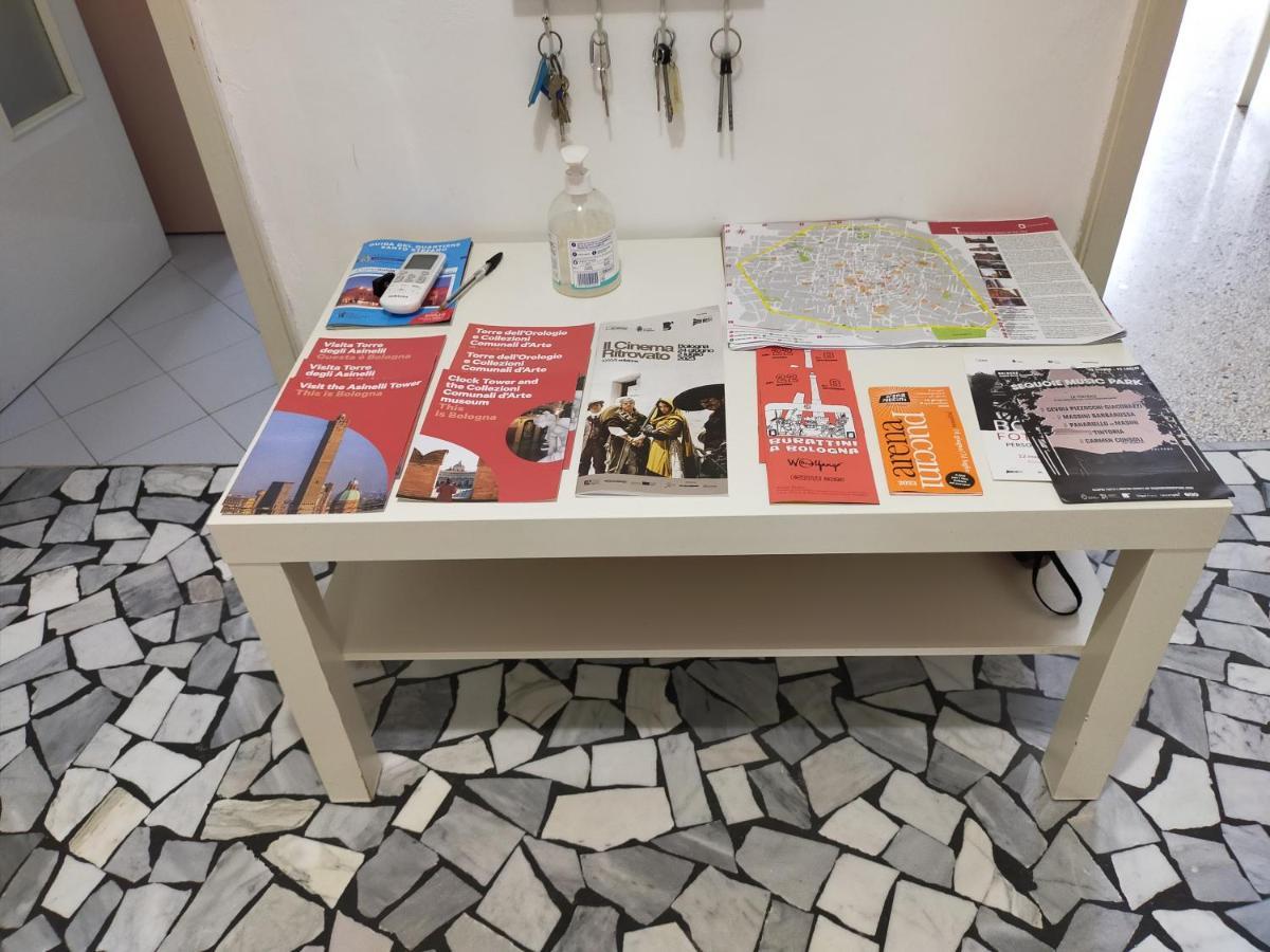 B & B Via Borgo Di San Pietro Bologna Buitenkant foto