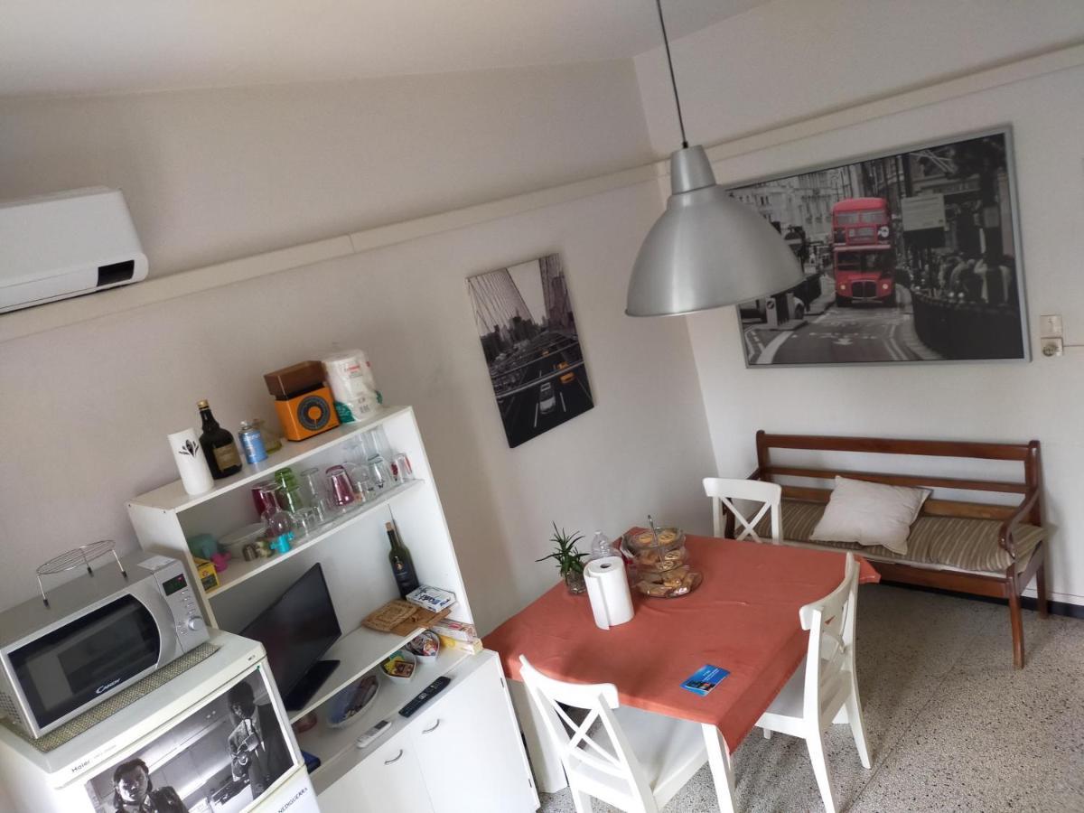 B & B Via Borgo Di San Pietro Bologna Buitenkant foto